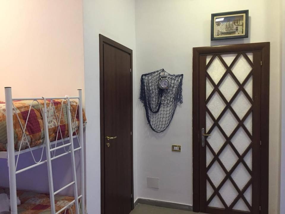 Room Don Carlo Napoli Bagian luar foto