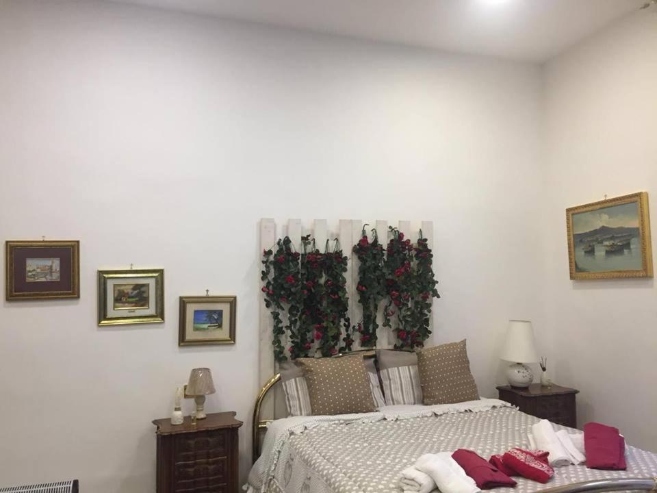 Room Don Carlo Napoli Bagian luar foto