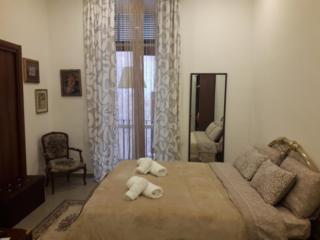 Room Don Carlo Napoli Bagian luar foto
